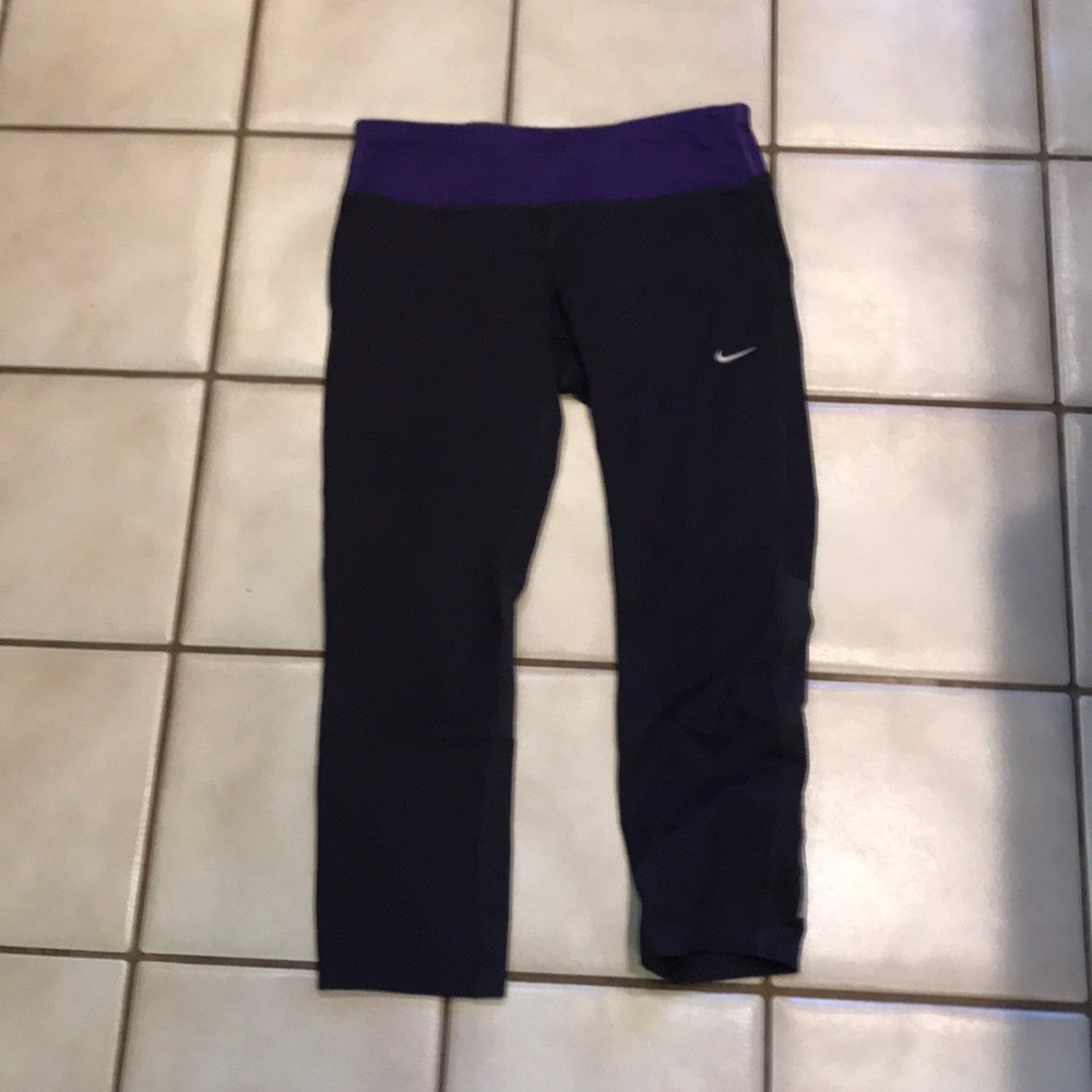 Nike running capris size small